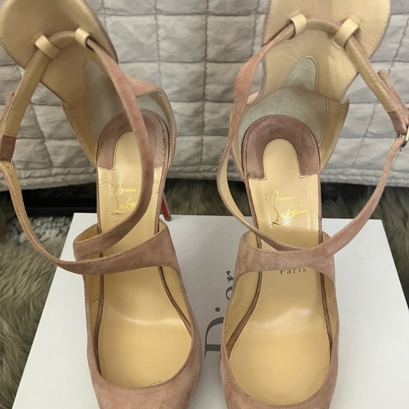 SOLD‼️Christian Louboutin pink suede heel- 42 - Picture 3 of 14